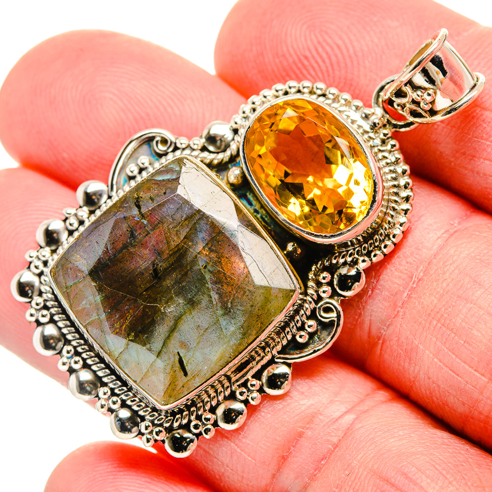 Labradorite Pendants handcrafted by Anasilvercos - PD35321