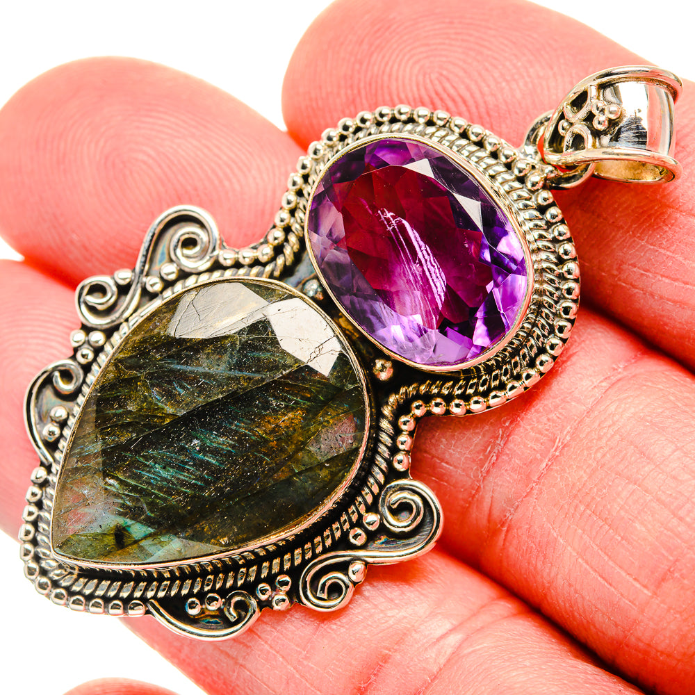 Labradorite Pendants handcrafted by Anasilvercos - PD35322