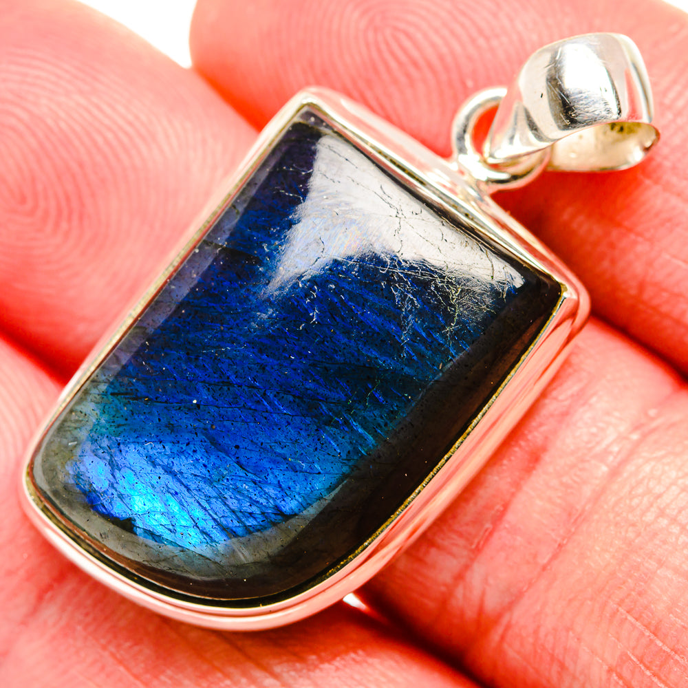 Labradorite Pendants handcrafted by Anasilvercos - PD35359