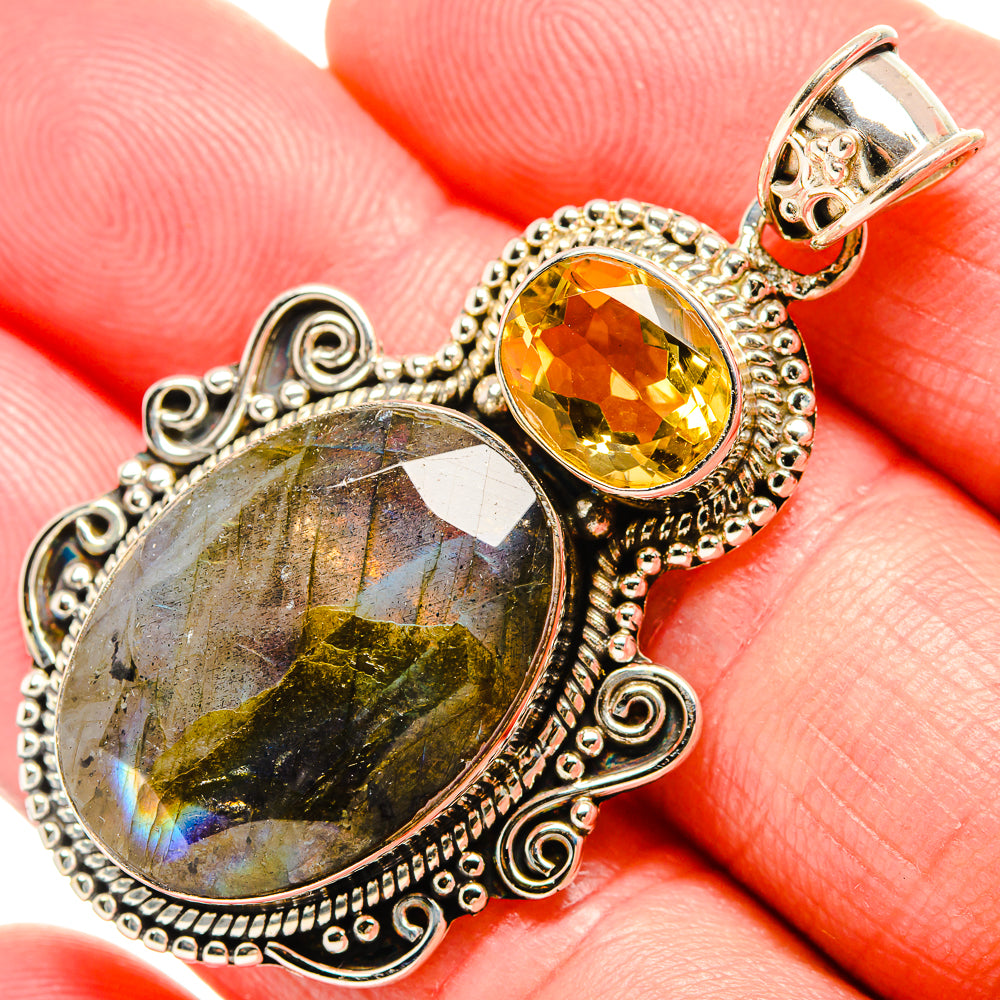 Labradorite Pendants handcrafted by Anasilvercos - PD35362