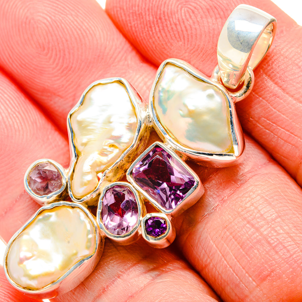 Mother Of Pearl Pendants handcrafted by Anasilvercos - PD35662