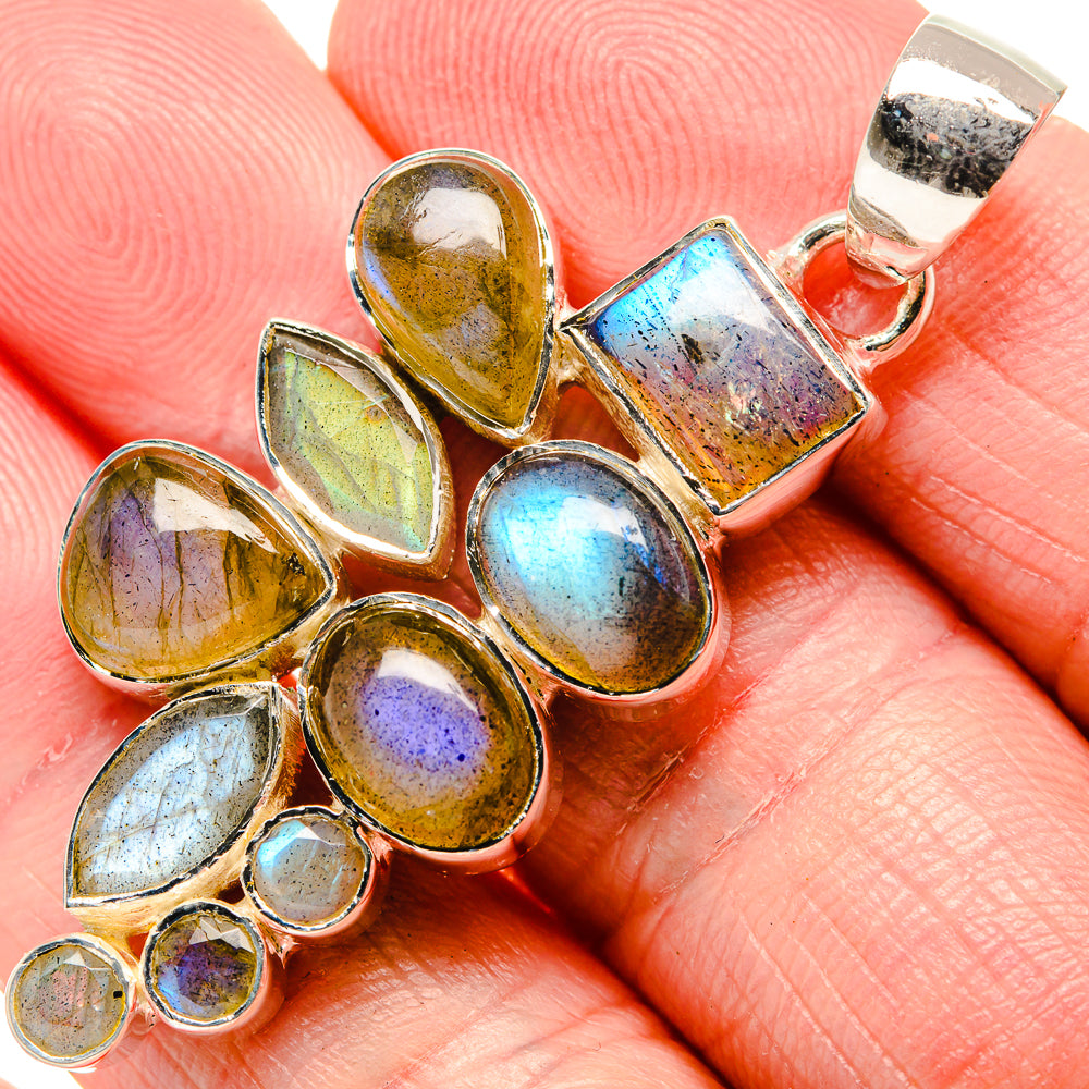 Labradorite Pendants handcrafted by Anasilvercos - PD35664