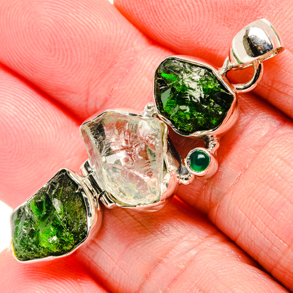 Chrome Diopside Pendants handcrafted by Anasilvercos - PD35677