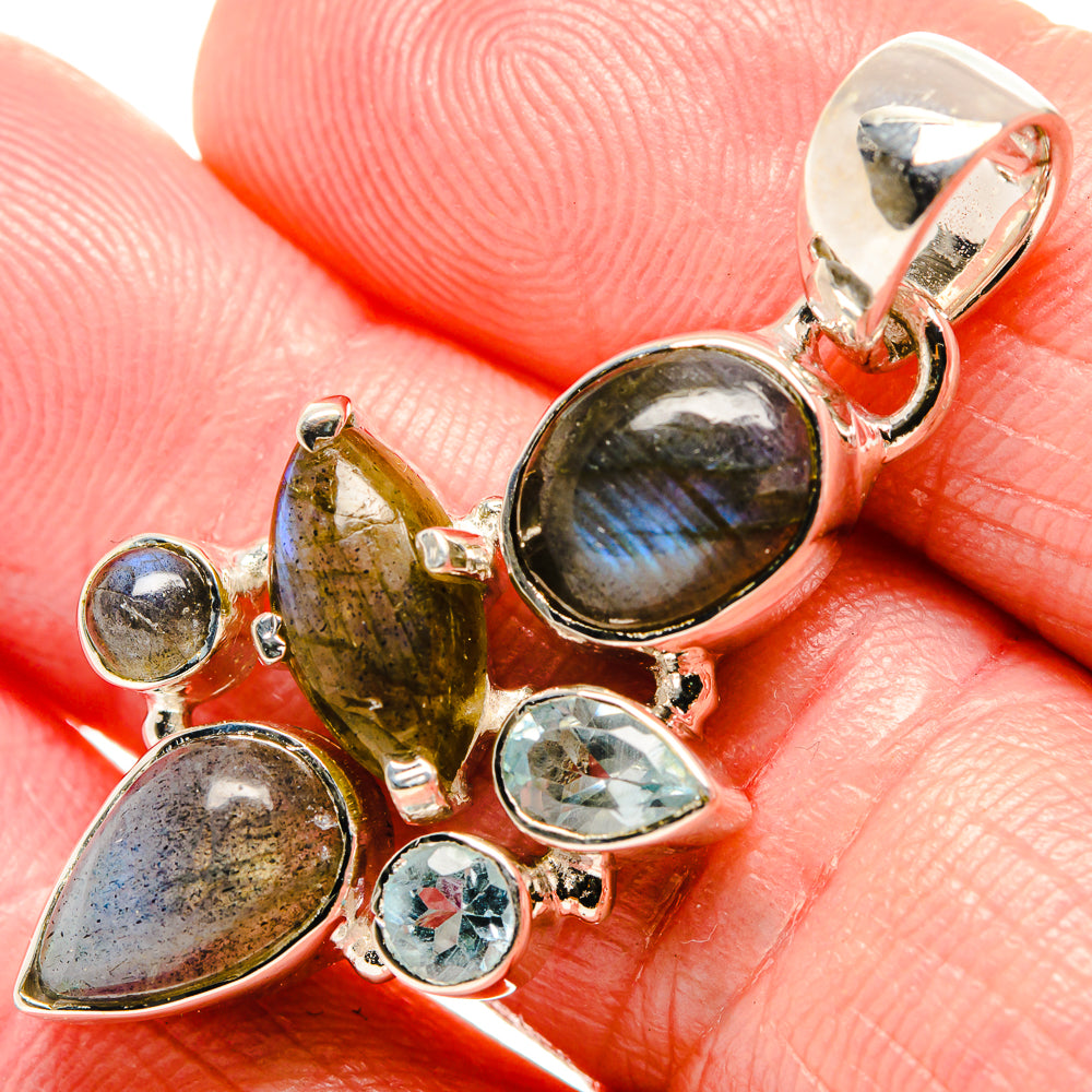 Labradorite Pendants handcrafted by Anasilvercos - PD35693