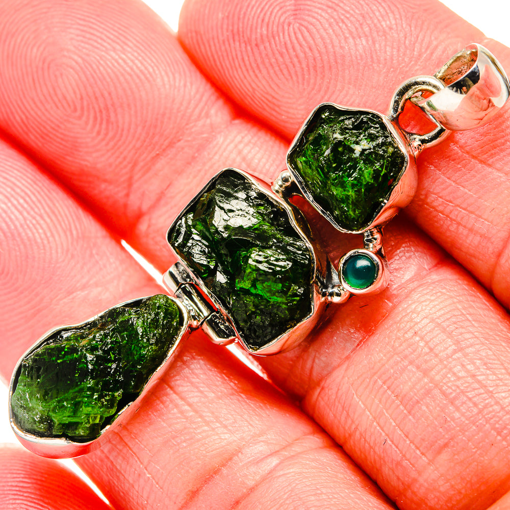 Chrome Diopside Pendants handcrafted by Anasilvercos - PD35771