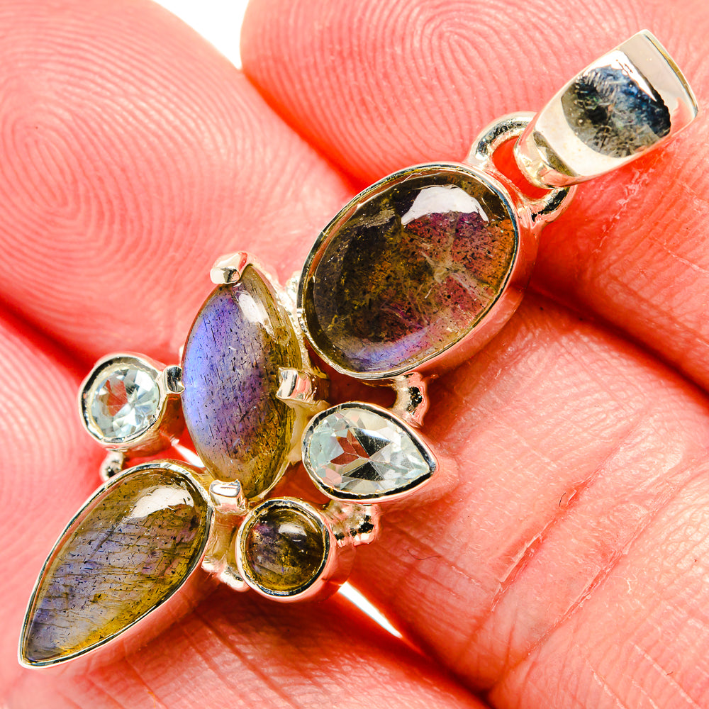 Labradorite Pendants handcrafted by Anasilvercos - PD35795