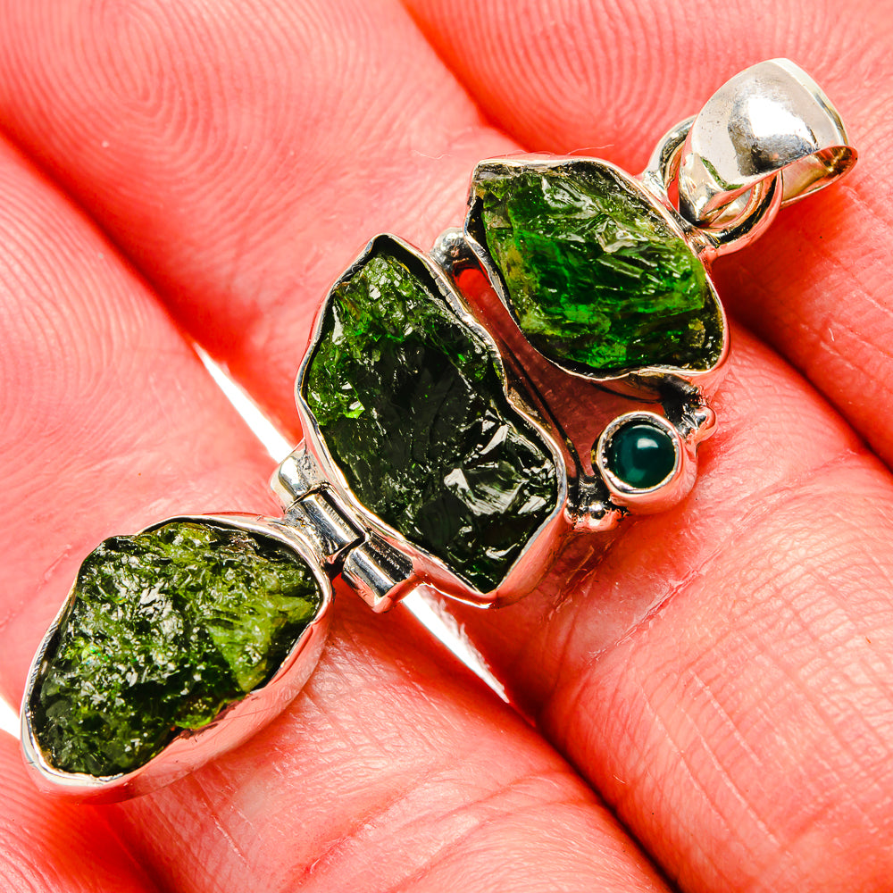 Chrome Diopside Pendants handcrafted by Anasilvercos - PD35874