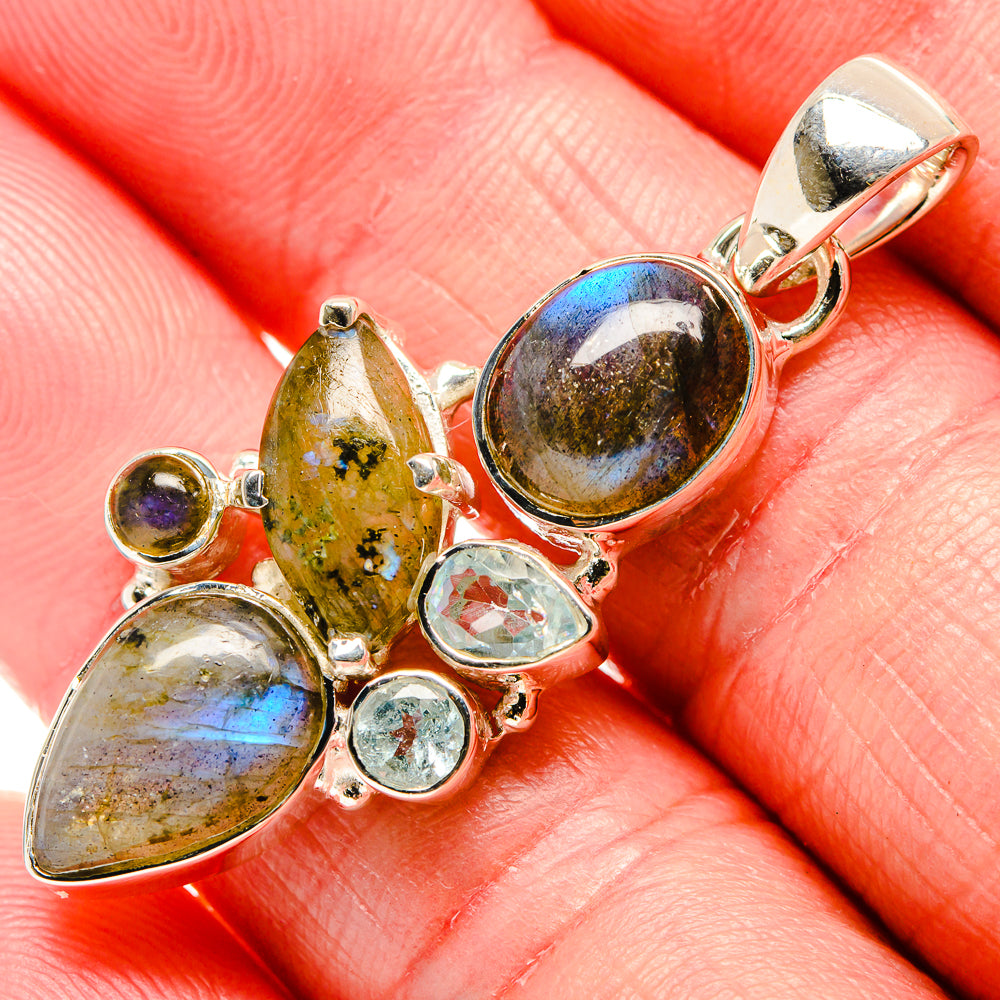 Labradorite Pendants handcrafted by Anasilvercos - PD35878