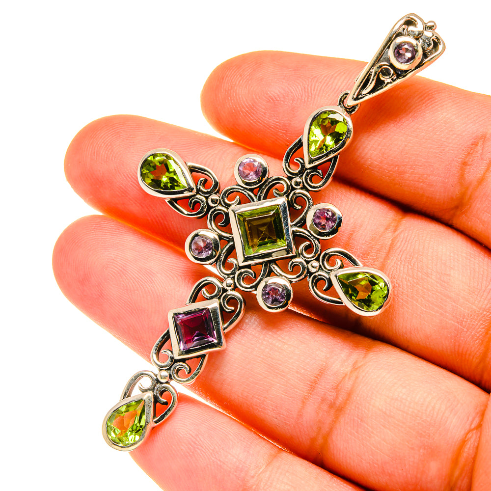 Peridot Pendants handcrafted by Anasilvercos - PD3595