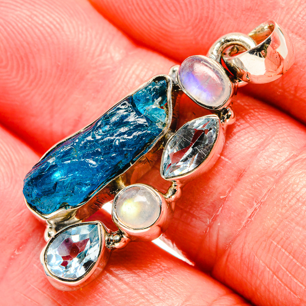 Apatite Pendants handcrafted by Anasilvercos - PD35991