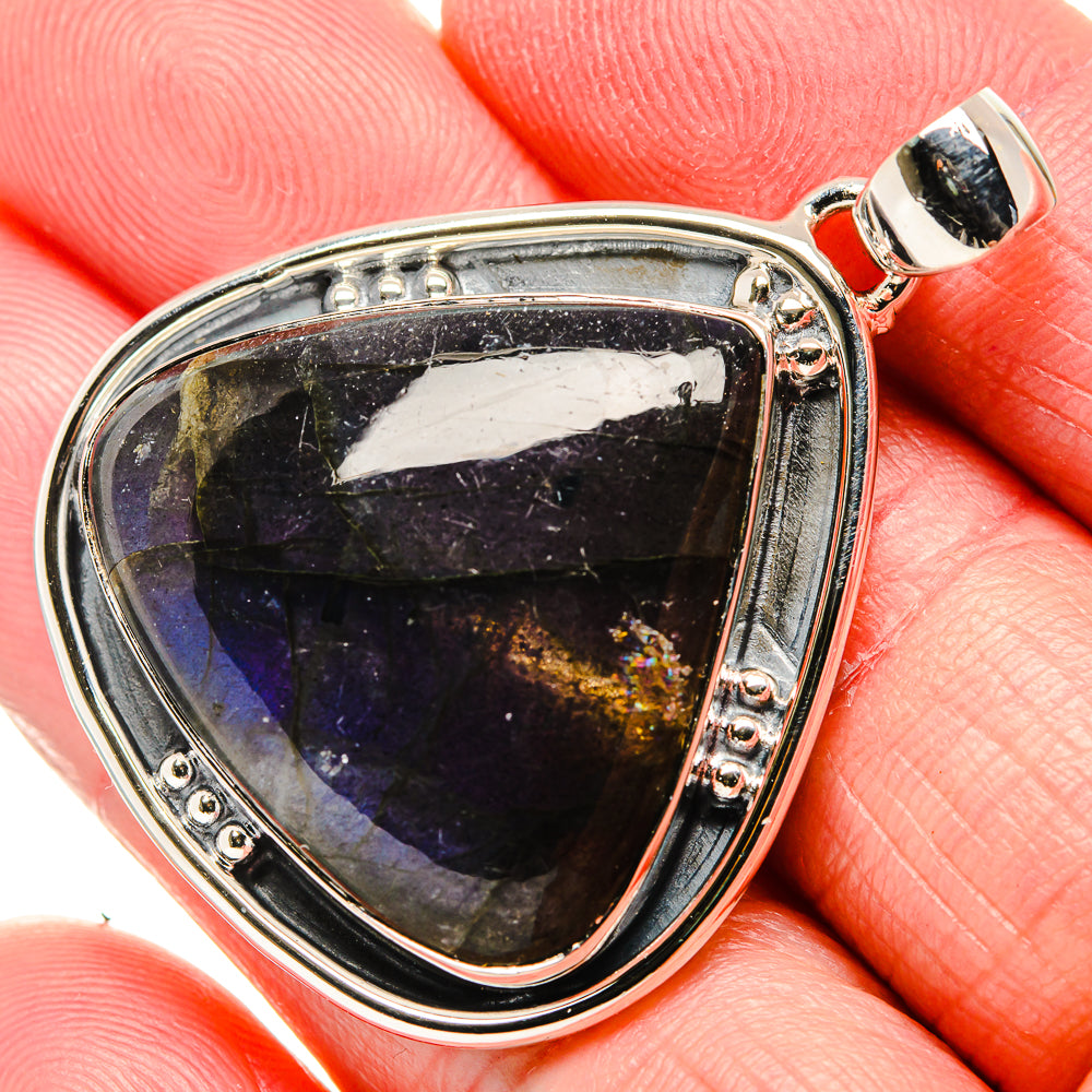 Labradorite Pendants handcrafted by Anasilvercos - PD36065