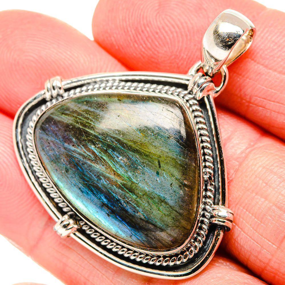 Labradorite Pendants handcrafted by Anasilvercos - PD36076
