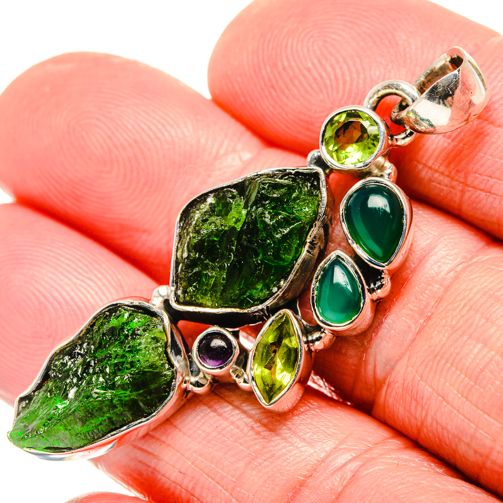 Chrome Diopside Pendants handcrafted by Anasilvercos - PD36113