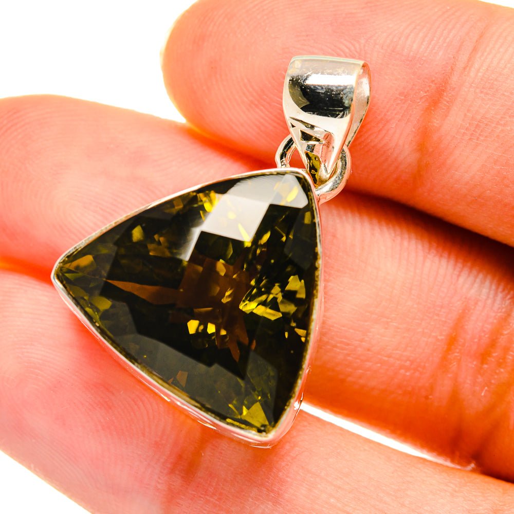 Olive Quartz Pendants handcrafted by Anasilvercos - PD3630