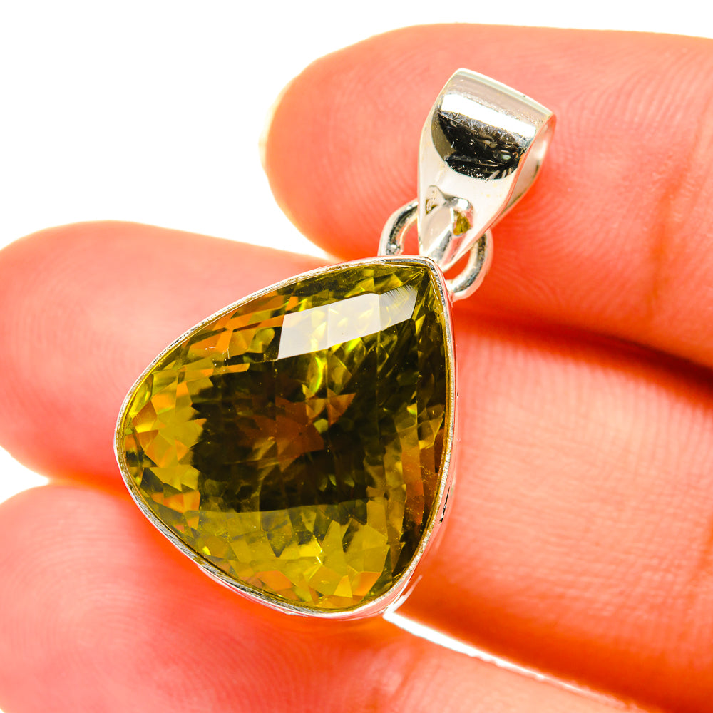 Olive Quartz Pendants handcrafted by Anasilvercos - PD3631