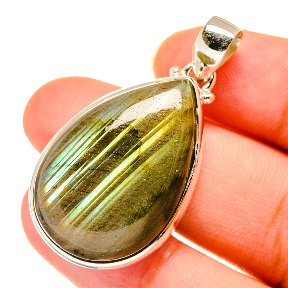 Labradorite Pendants handcrafted by Anasilvercos - PD3636