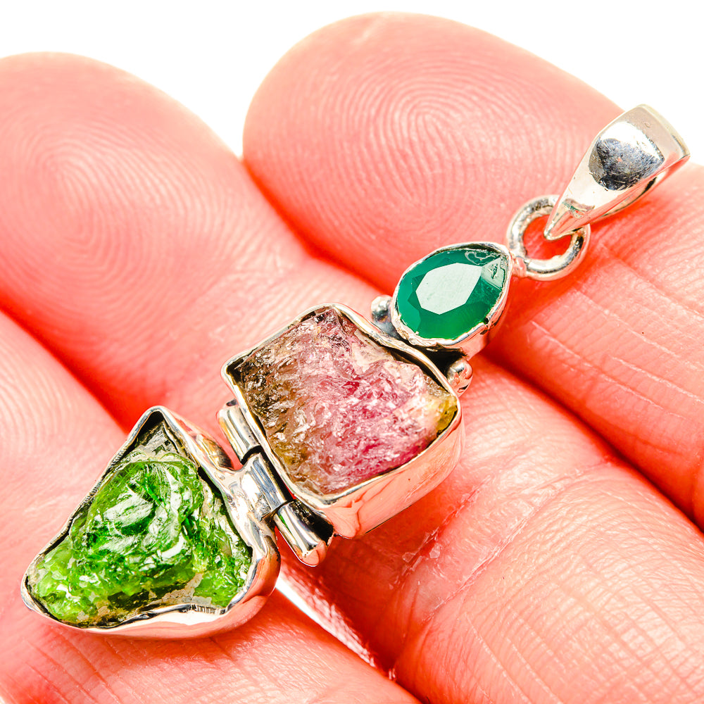 Chrome Diopside Pendants handcrafted by Anasilvercos - PD36545