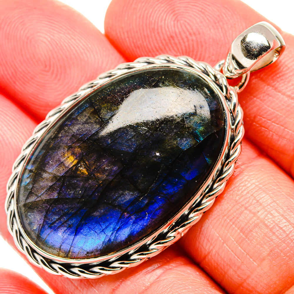Labradorite Pendants handcrafted by Anasilvercos - PD36618