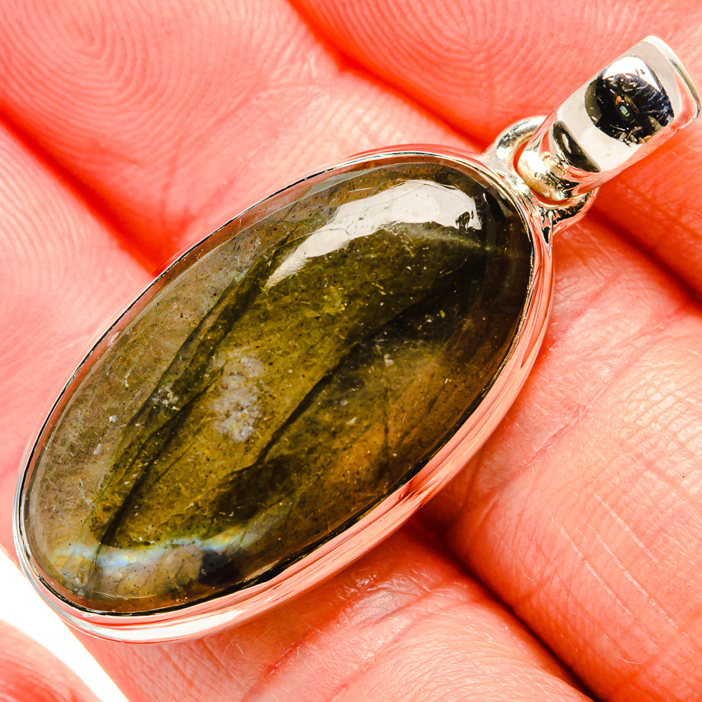 Labradorite Pendants handcrafted by Anasilvercos - PD36627
