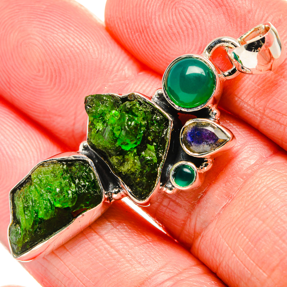 Chrome Diopside Pendants handcrafted by Anasilvercos - PD36649