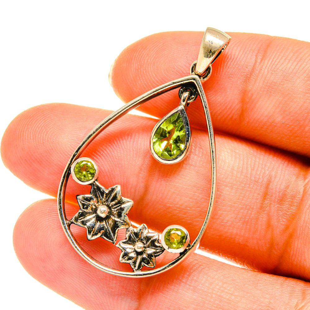 Peridot Pendants handcrafted by Anasilvercos - PD3731