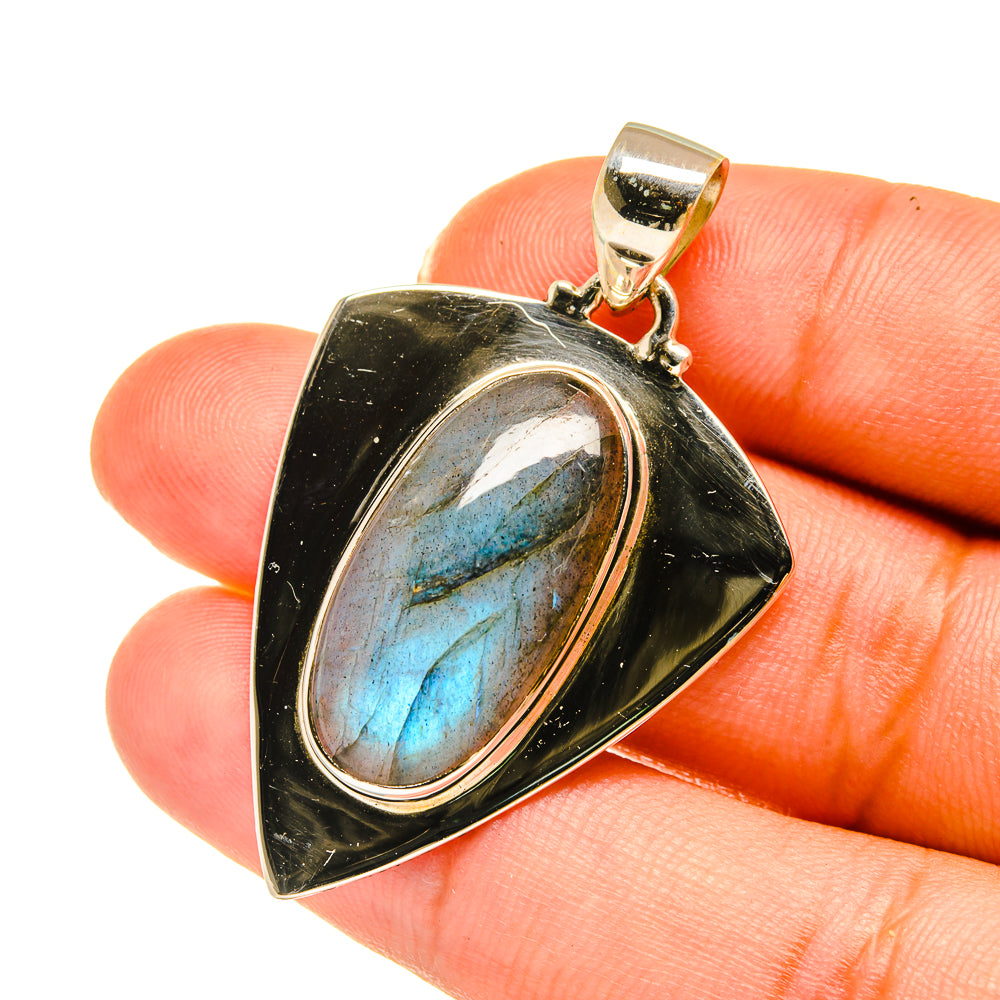 Labradorite Pendants handcrafted by Anasilvercos - PD3738