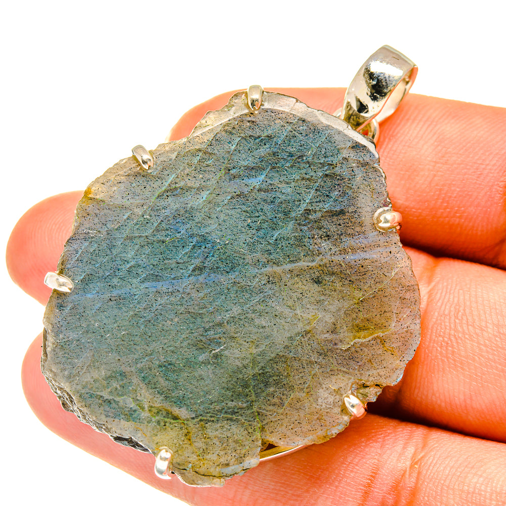 Labradorite Pendants handcrafted by Anasilvercos - PD3740