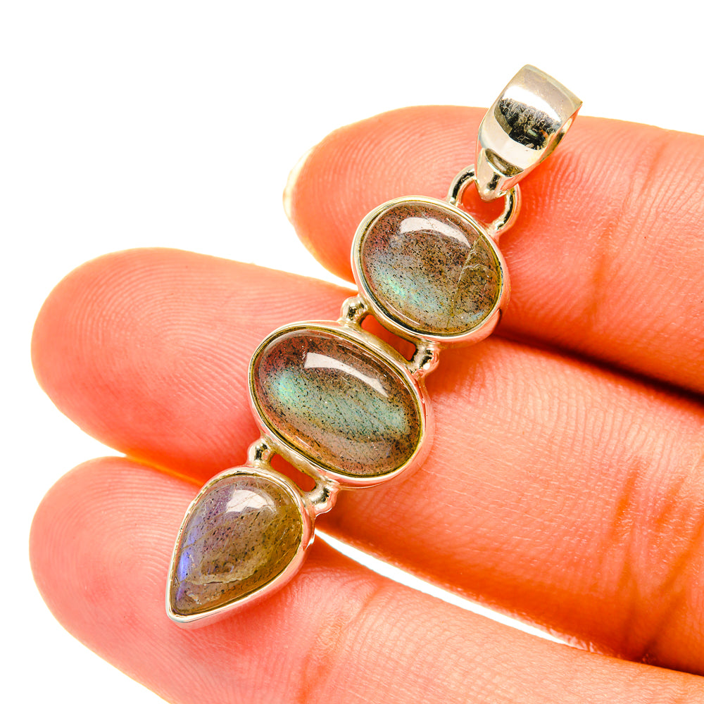 Labradorite Pendants handcrafted by Anasilvercos - PD3749