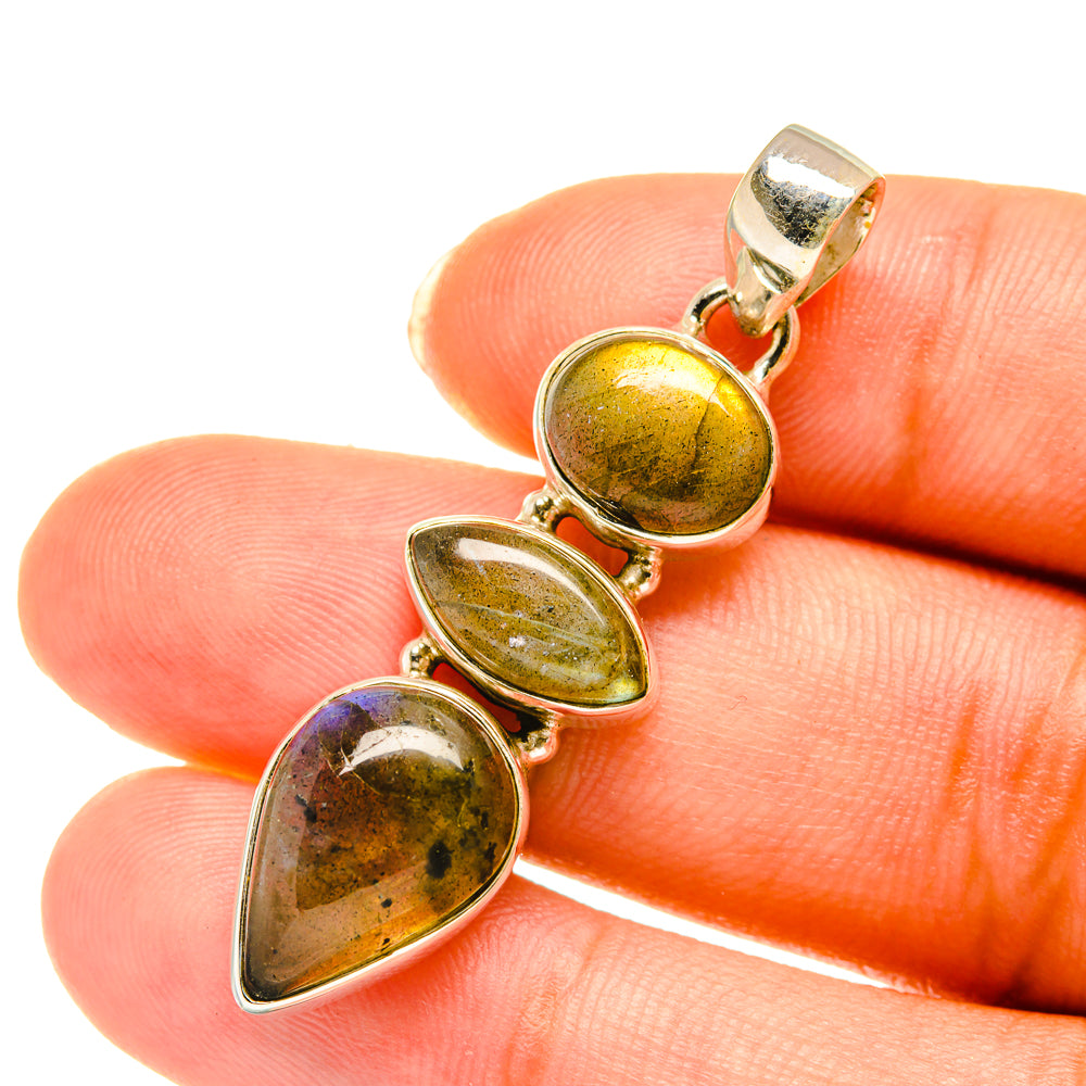 Labradorite Pendants handcrafted by Anasilvercos - PD3752