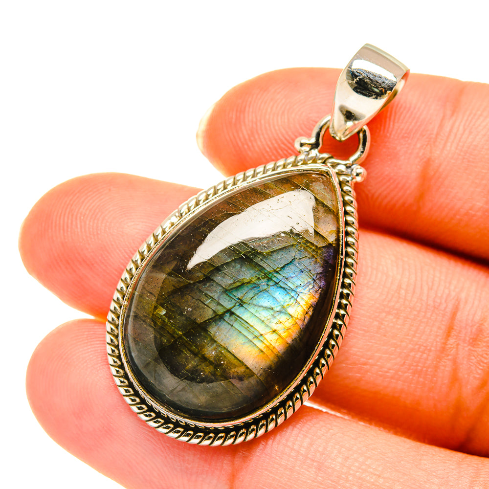 Labradorite Pendants handcrafted by Anasilvercos - PD3794