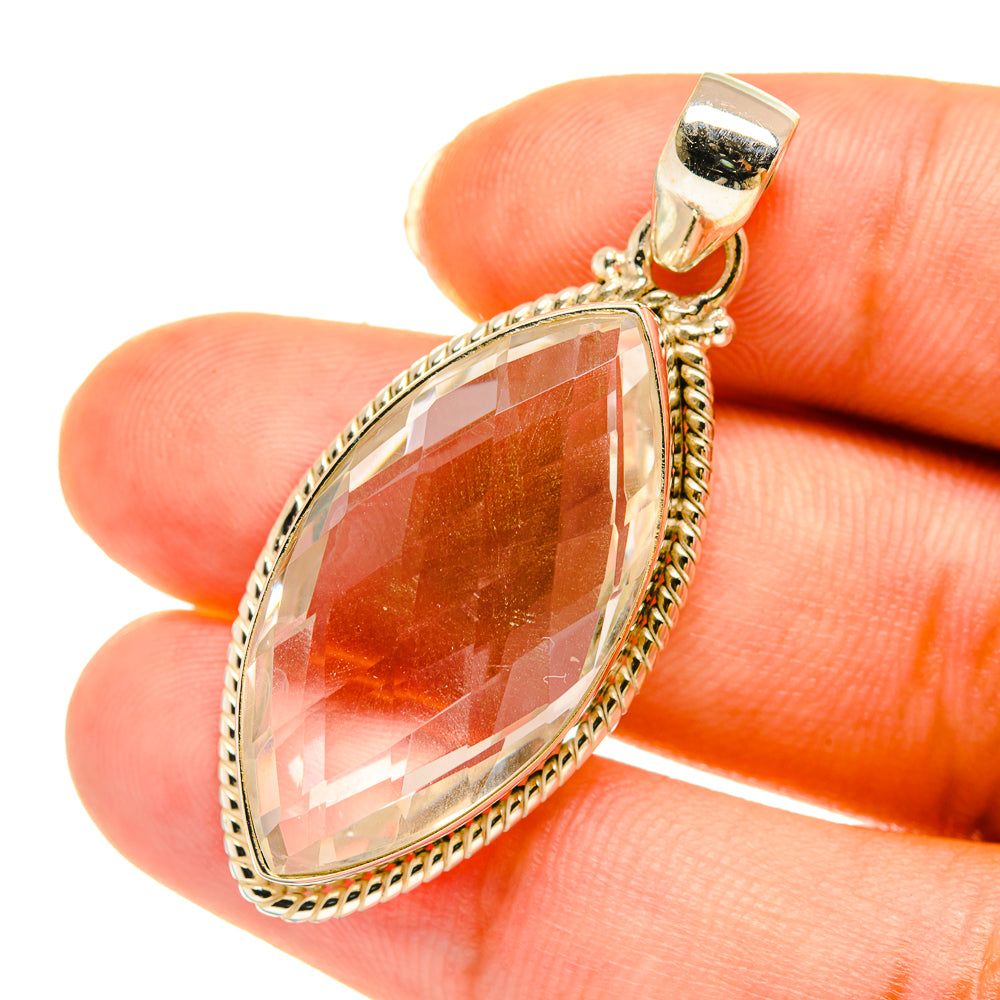 White Quartz Pendants handcrafted by Anasilvercos - PD3799