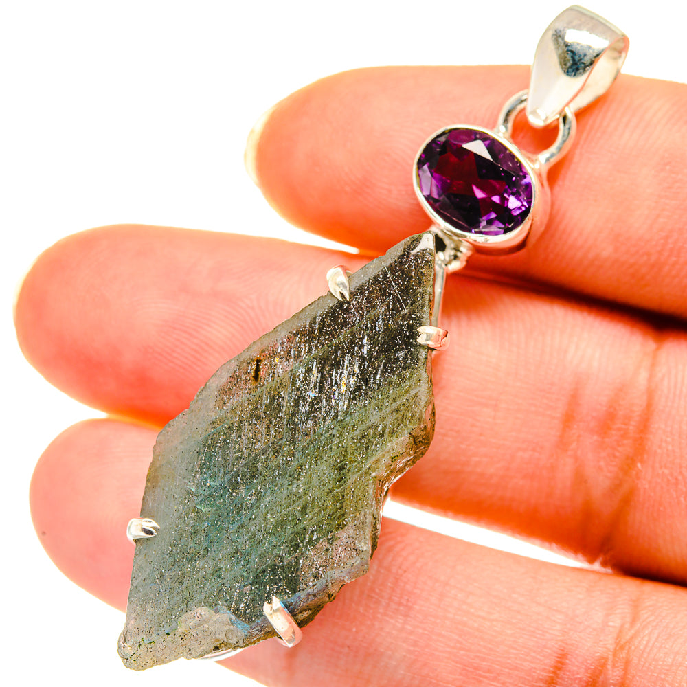 Labradorite Pendants handcrafted by Anasilvercos - PD3858