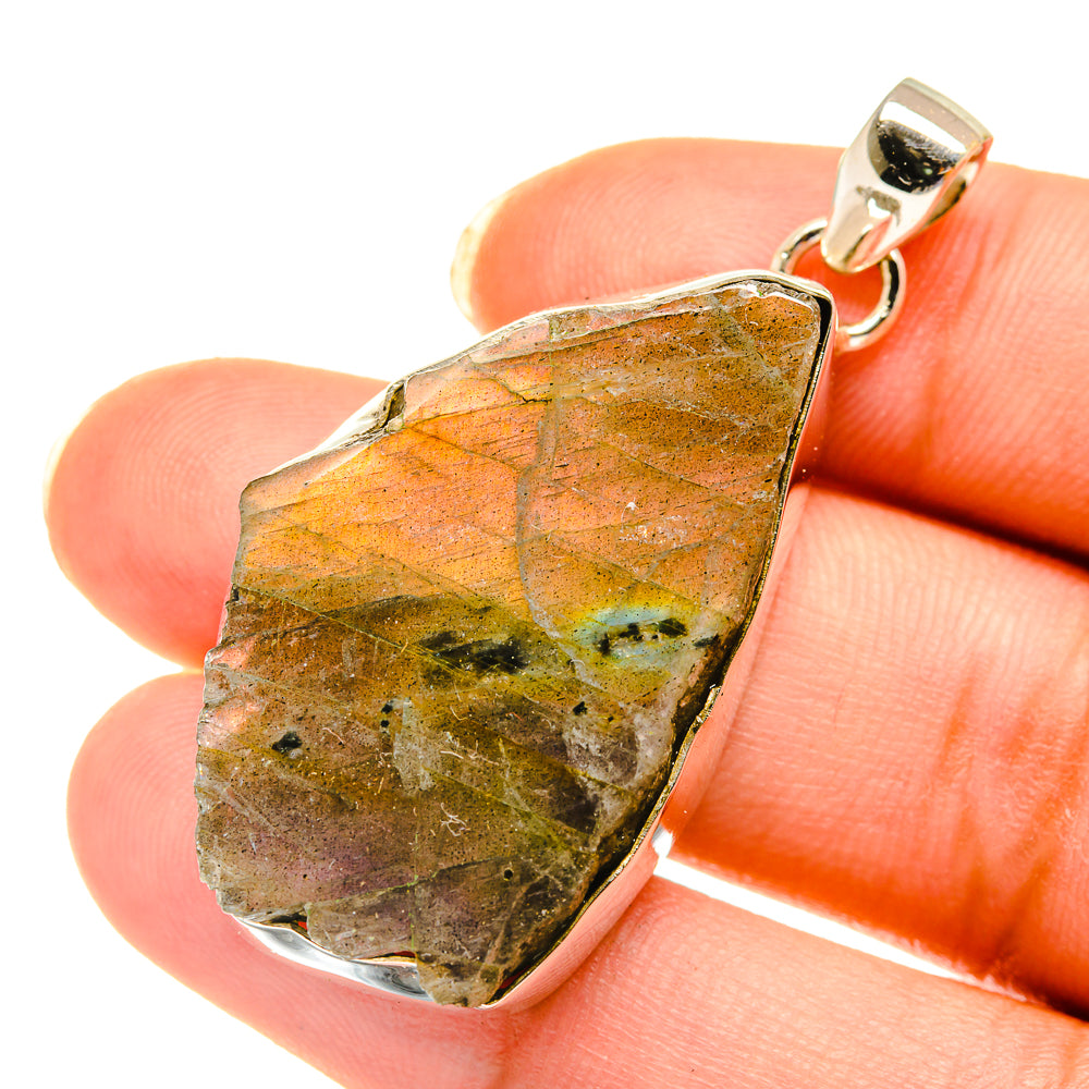Labradorite Pendants handcrafted by Anasilvercos - PD3859