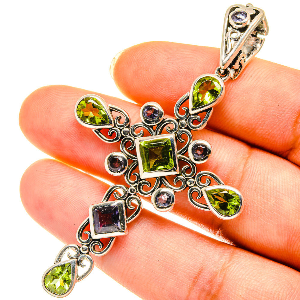 Peridot Pendants handcrafted by Anasilvercos - PD3893