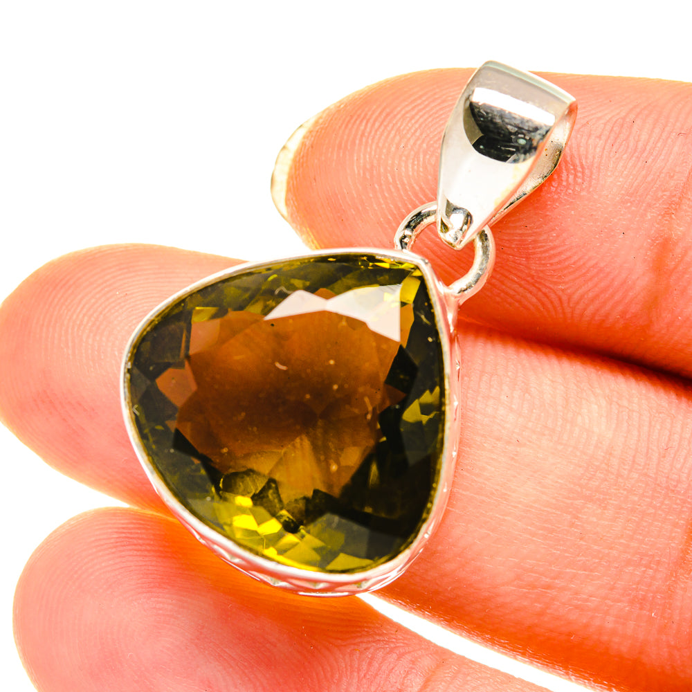 Olive Quartz Pendants handcrafted by Anasilvercos - PD3924