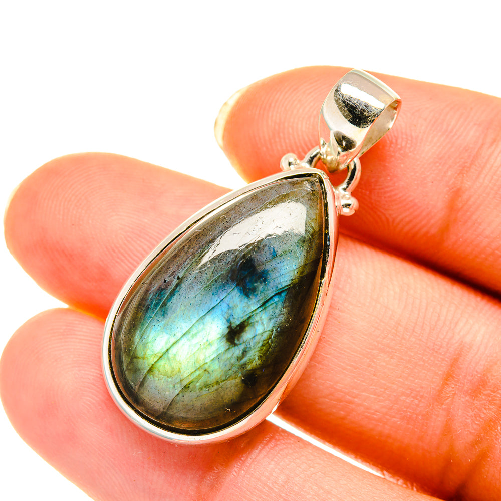 Labradorite Pendants handcrafted by Anasilvercos - PD3937