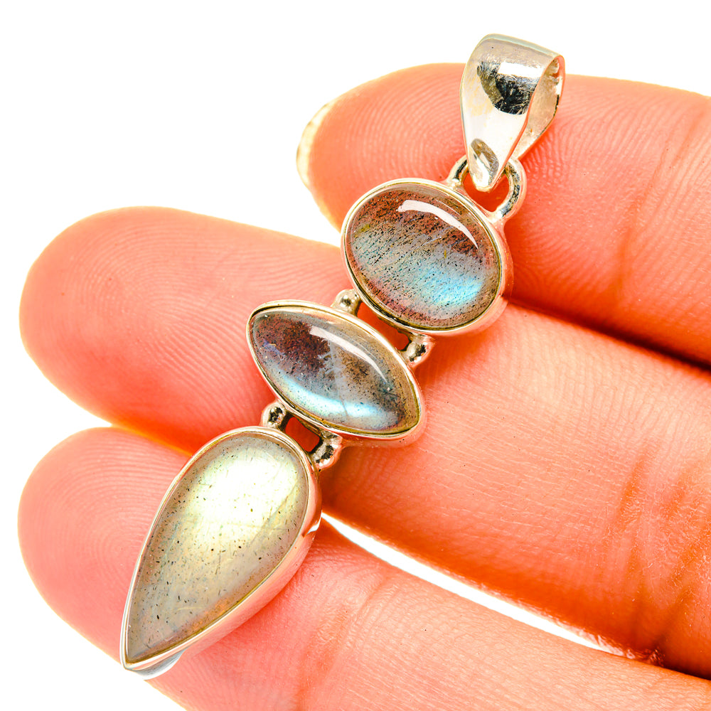 Labradorite Pendants handcrafted by Anasilvercos - PD3972