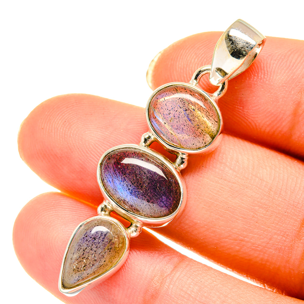 Labradorite Pendants handcrafted by Anasilvercos - PD3973