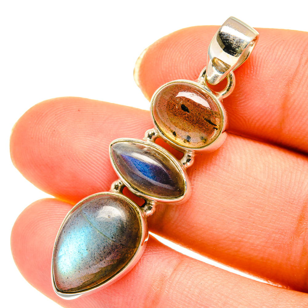 Labradorite Pendants handcrafted by Anasilvercos - PD3975