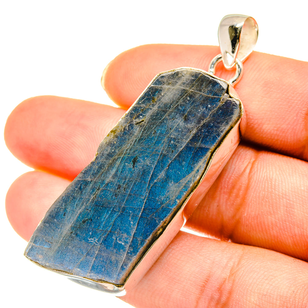 Labradorite Pendants handcrafted by Anasilvercos - PD4054