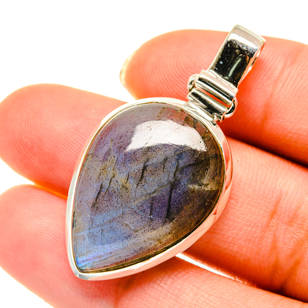 Labradorite Pendants handcrafted by Anasilvercos - PD4087