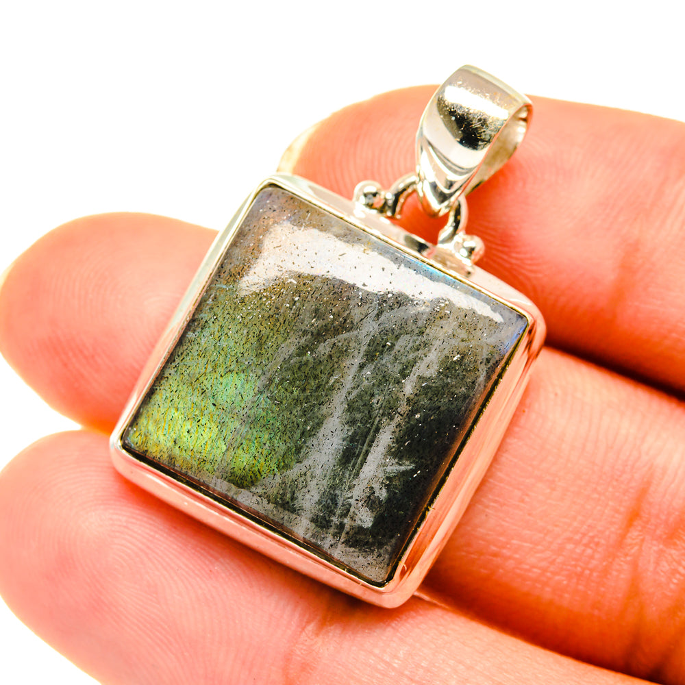 Labradorite Pendants handcrafted by Anasilvercos - PD4093