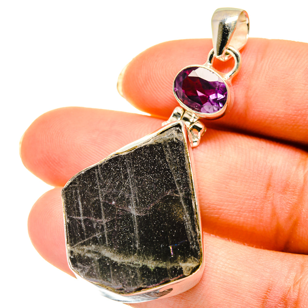 Labradorite Pendants handcrafted by Anasilvercos - PD4102