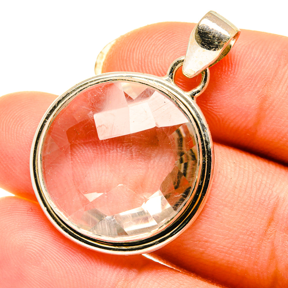 White Quartz Pendants handcrafted by Anasilvercos - PD4121