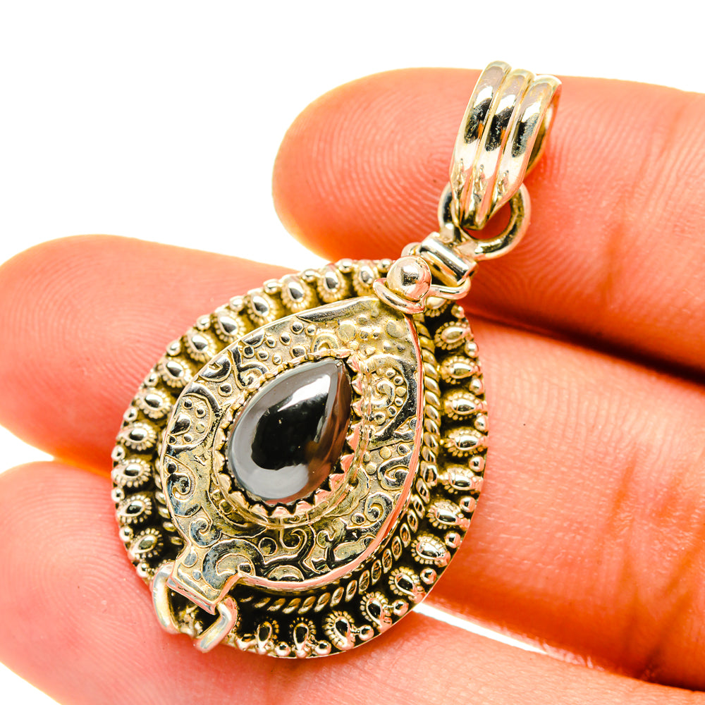 Hematite Pendants handcrafted by Anasilvercos - PD4162