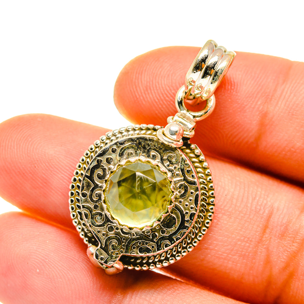 Prehnite Pendants handcrafted by Anasilvercos - PD4168