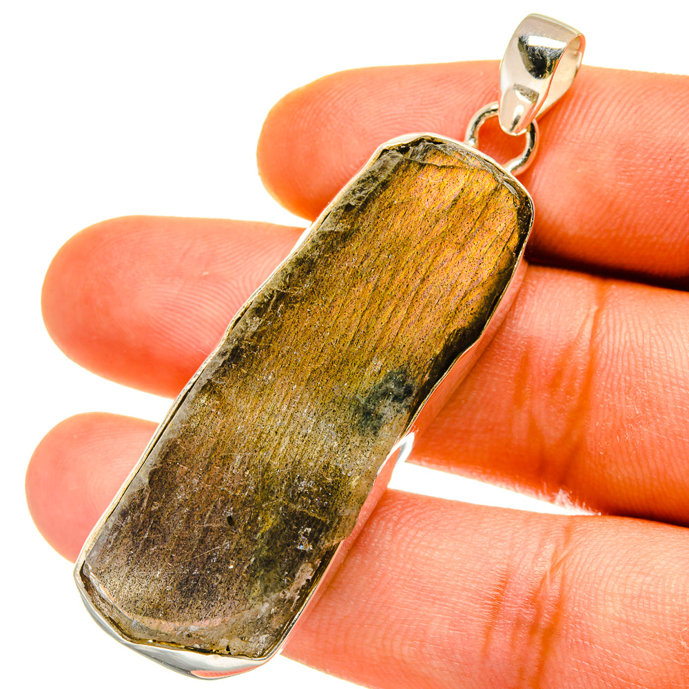 Labradorite Pendants handcrafted by Anasilvercos - PD4335