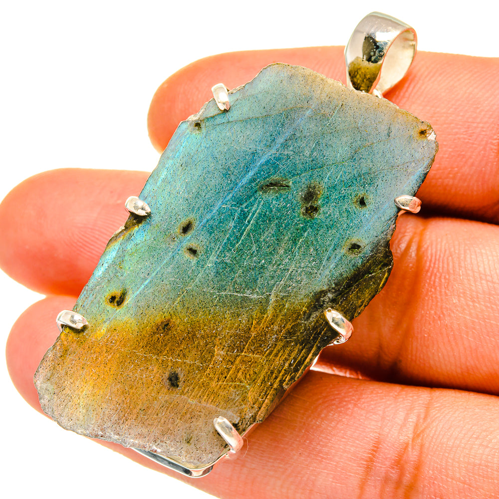 Labradorite Pendants handcrafted by Anasilvercos - PD4346