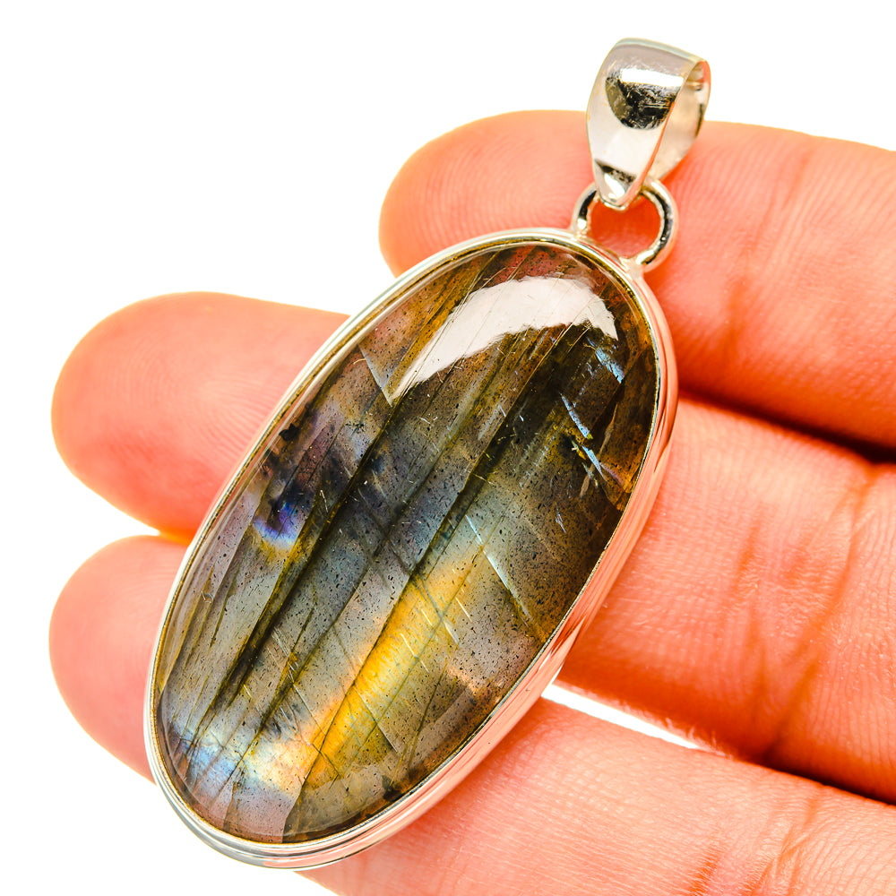 Labradorite Pendants handcrafted by Anasilvercos - PD4370