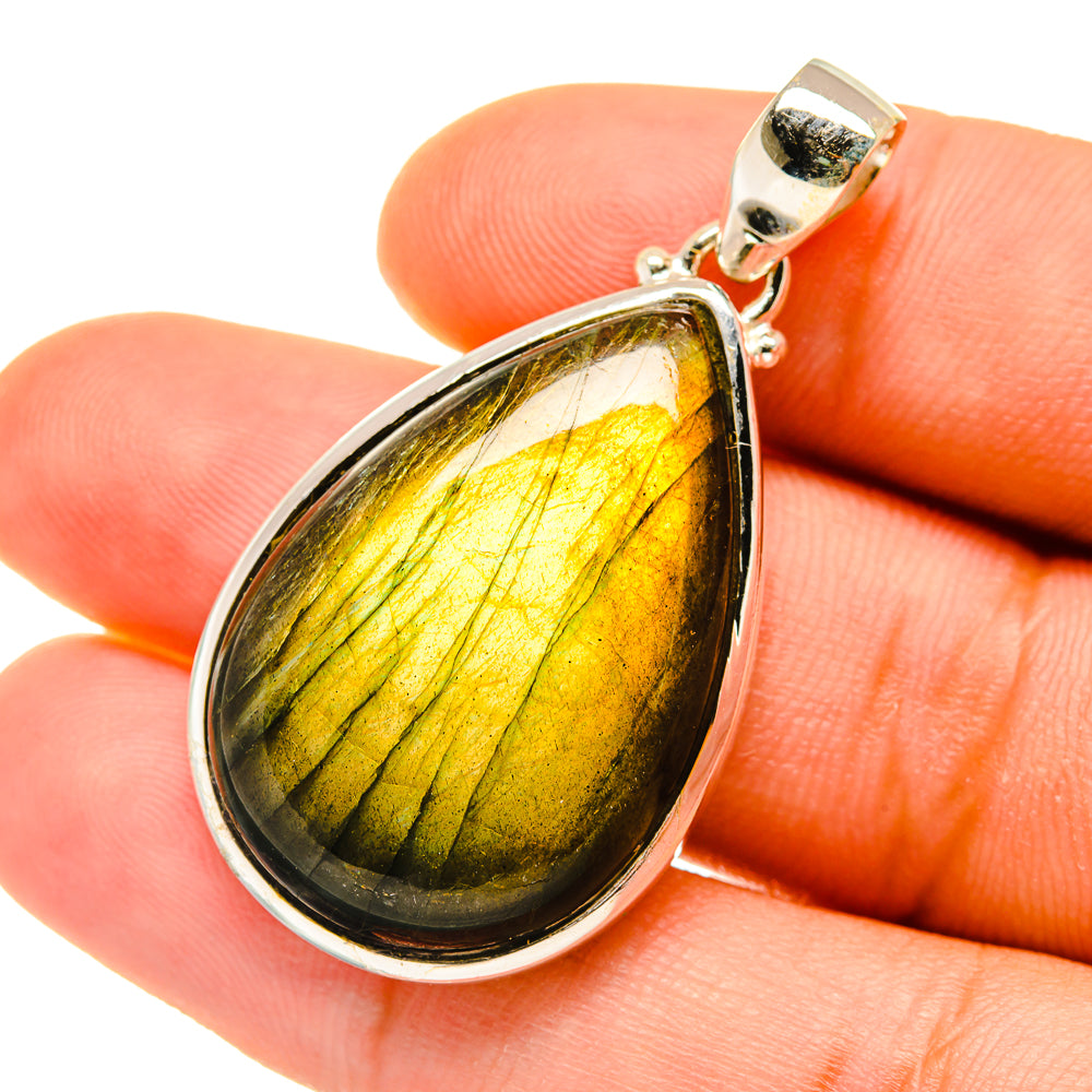 Labradorite Pendants handcrafted by Anasilvercos - PD4373